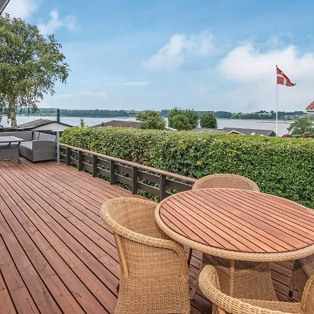 Beachfront Bliss In Hejlsminde - By Traum *